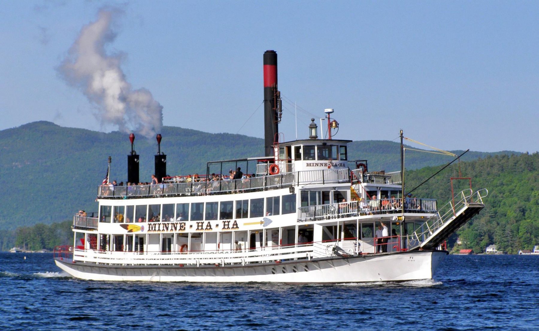 Tour the lake on a steamboat cruise (Lake George Steamboat Company)