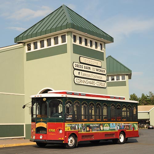 Park trolley at the Lake George outlets