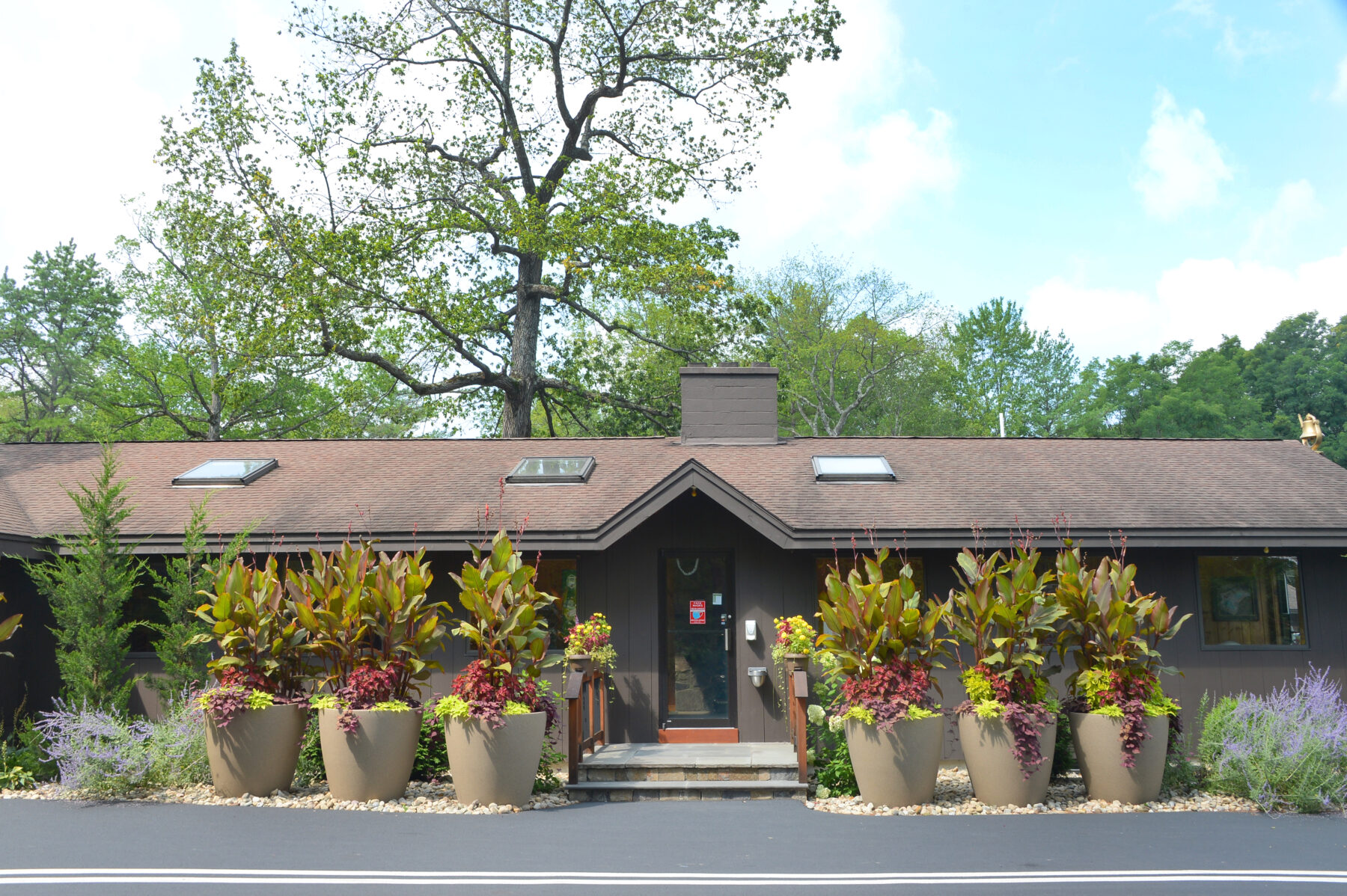 French Mountain Office and Trading Post